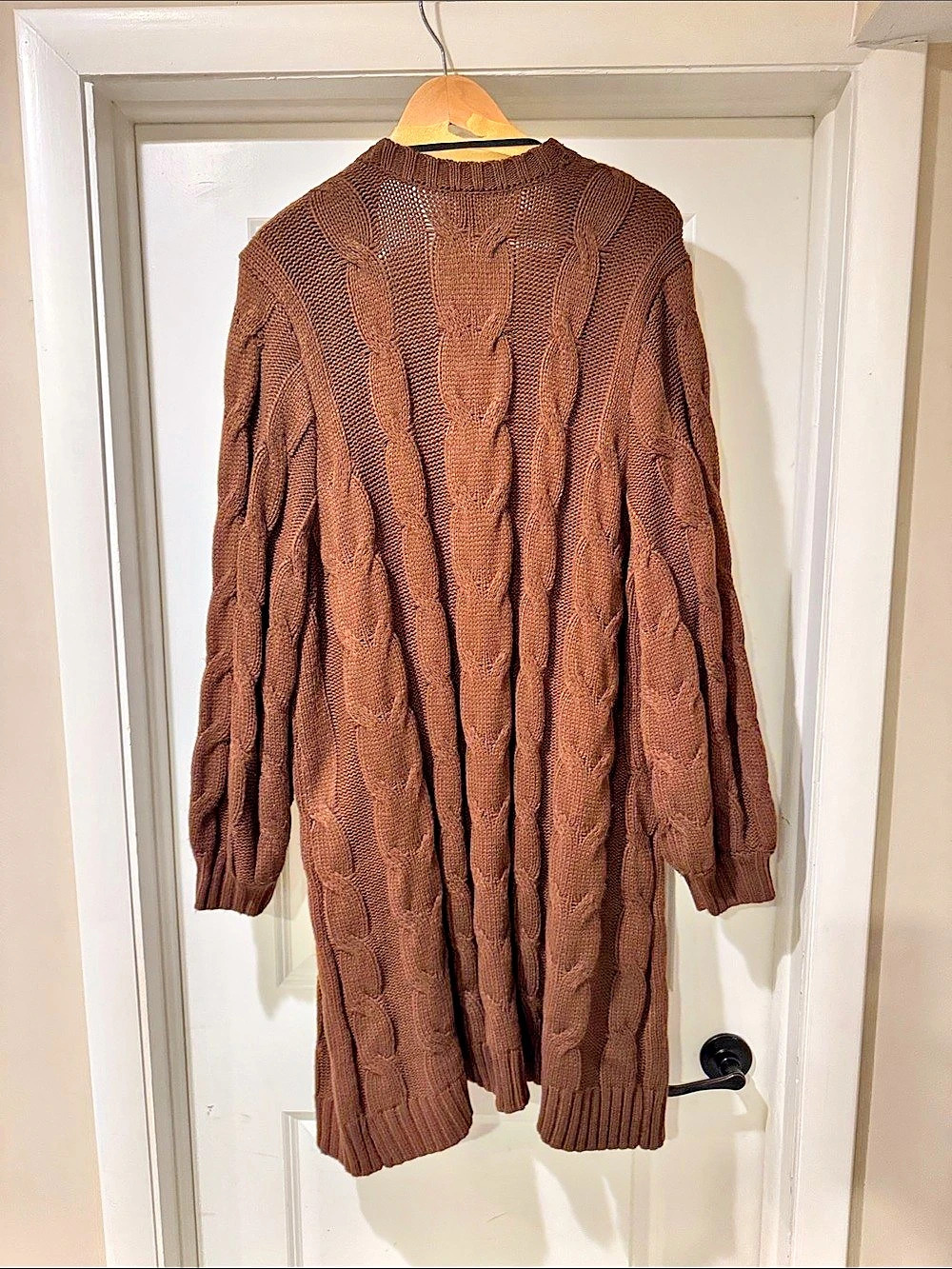 Torrid Cable Knit Long Cardigan in Brown Size 3 Like New - Picture 2 of 7